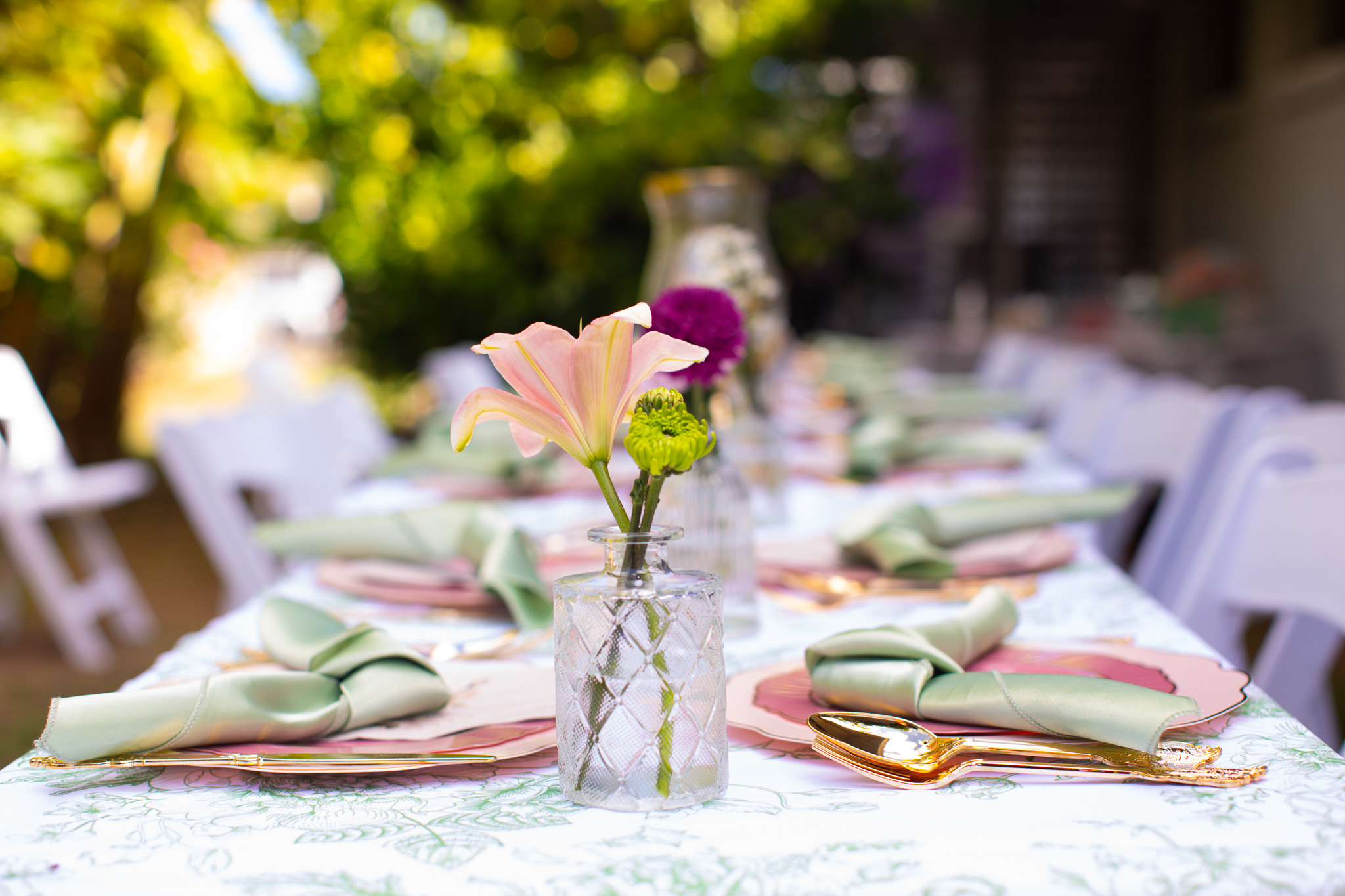 Elegant table setting by East and Eden Picnics